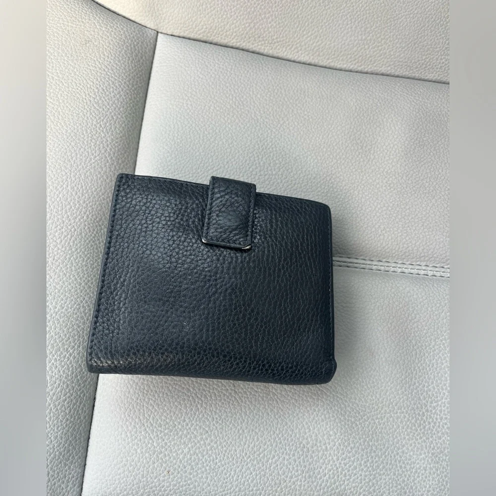 Ferregamo black wallet - Picture 2 of 4